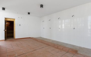 Property slide 39