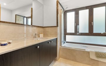 Property slide 22