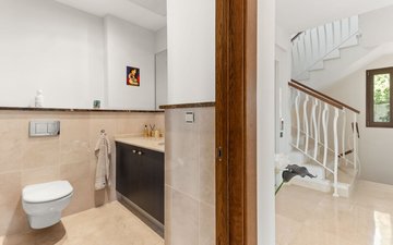 Property slide 25
