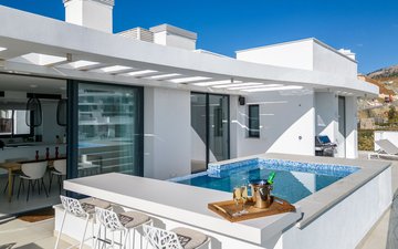 Property slide 10