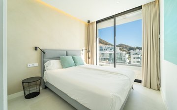 Property slide 35