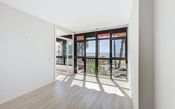 Property slide 21