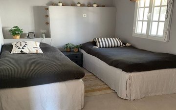 Property slide 10