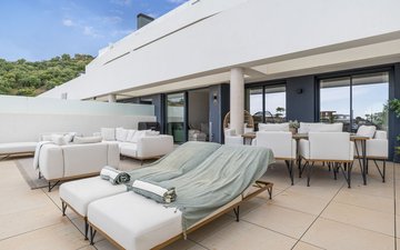 Property slide 18