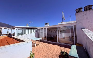 Property slide 22