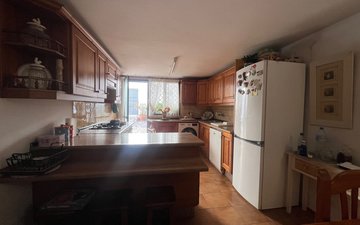 Property slide 14