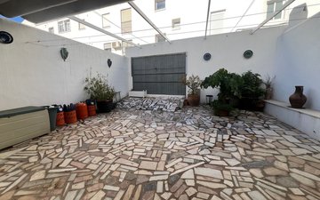 Property slide 22