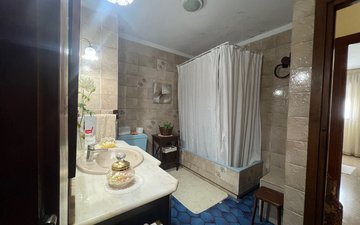 Property slide 40