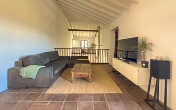 Property slide 44