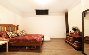 Property slide 17