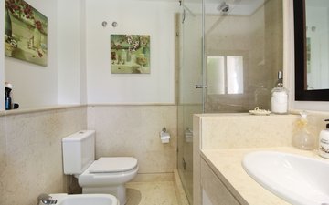 Property slide 18