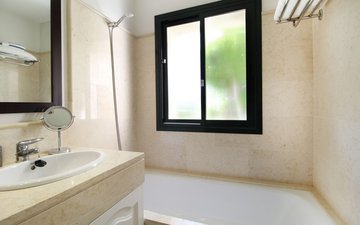 Property slide 20