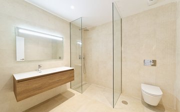 Property slide 18