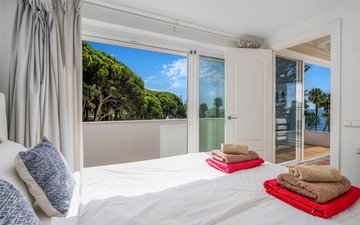 Property slide 18