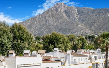 Property slide 20