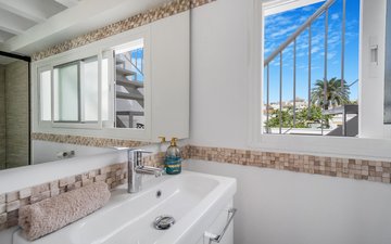 Property slide 31