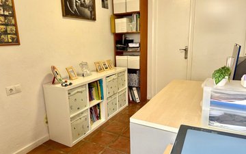 Property slide 16