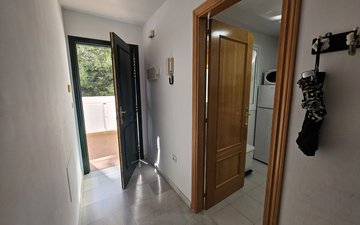 Property slide 32