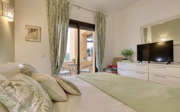 Property slide 36