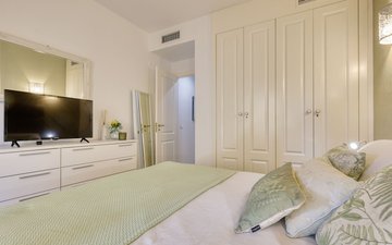 Property slide 38
