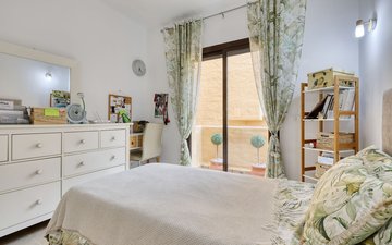 Property slide 44
