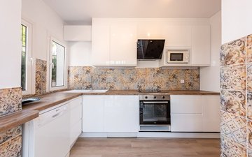 Property slide 7