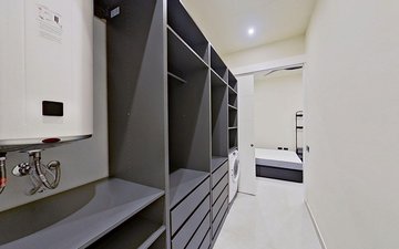Property slide 22