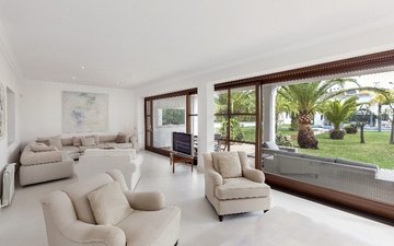 Property slide 7