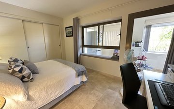 Property slide 14