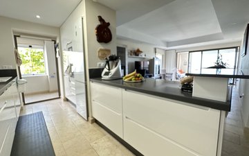 Property slide 6