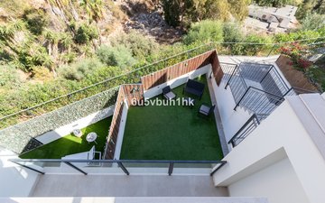 Property slide 19