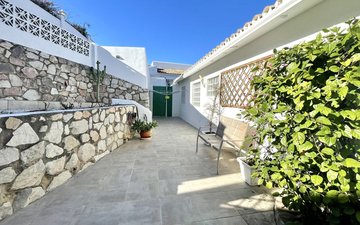 Property slide 19