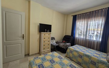 Property slide 32