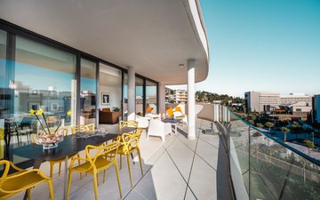 Property slide 17