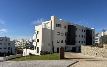 Property slide 25