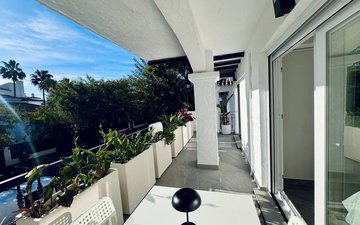 Property slide 22