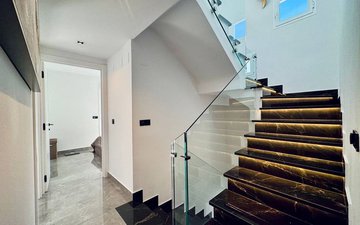 Property slide 32