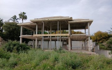 Property slide 18