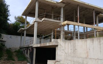Property slide 19