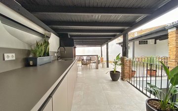 Property slide 10