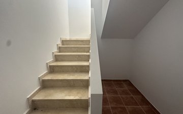 Property slide 61
