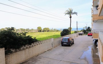 Property slide 21
