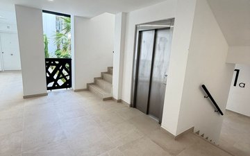 Property slide 44