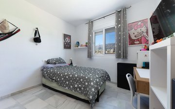 Property slide 18