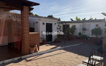 Property slide 32