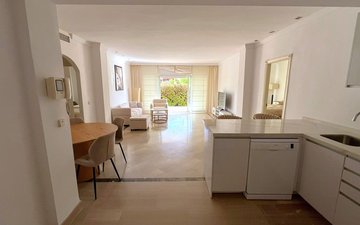 Property slide 32
