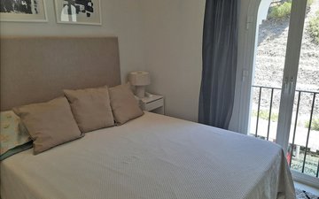 Property slide 30