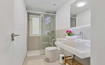Property slide 24