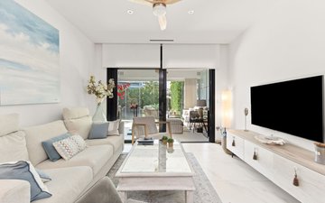 Property slide 10