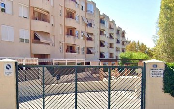 Property slide 32